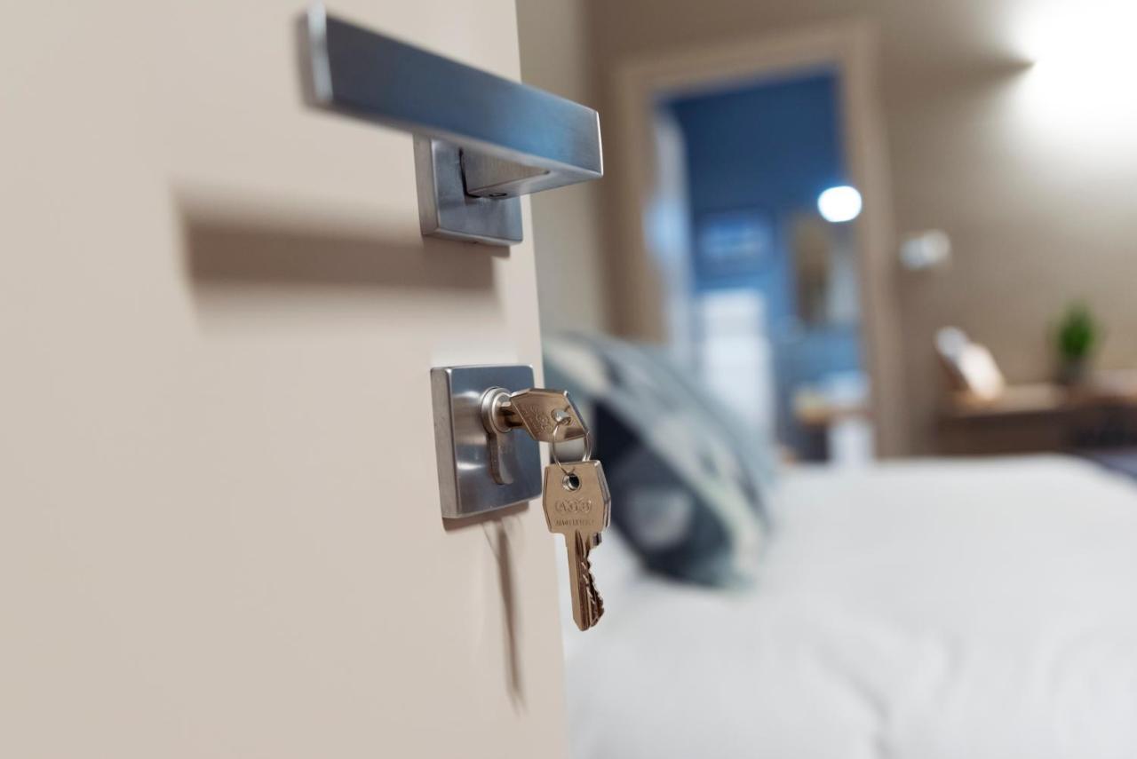 Interno 6 Guest House คูเนโอ ภายนอก รูปภาพ
